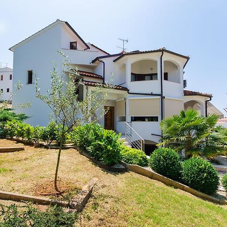 Apartments Gloria Vrsar Εξωτερικό φωτογραφία