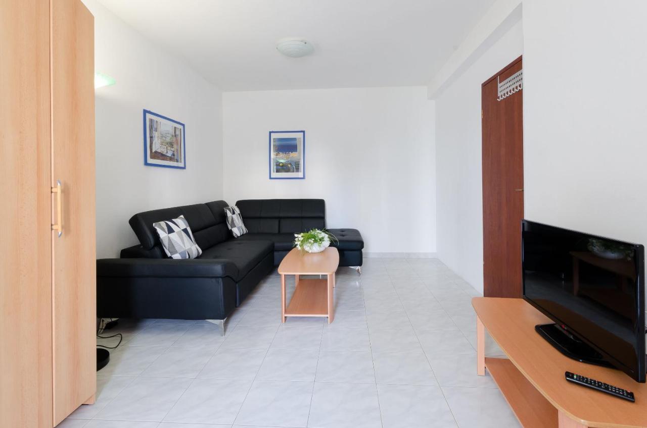 Apartments Gloria Vrsar Εξωτερικό φωτογραφία