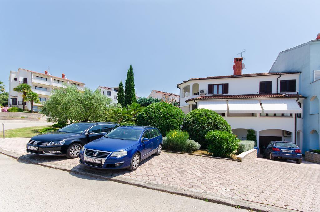 Apartments Gloria Vrsar Εξωτερικό φωτογραφία