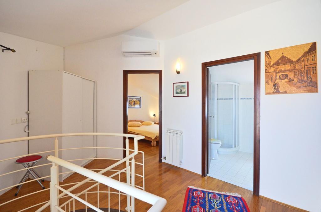 Apartments Gloria Vrsar Εξωτερικό φωτογραφία
