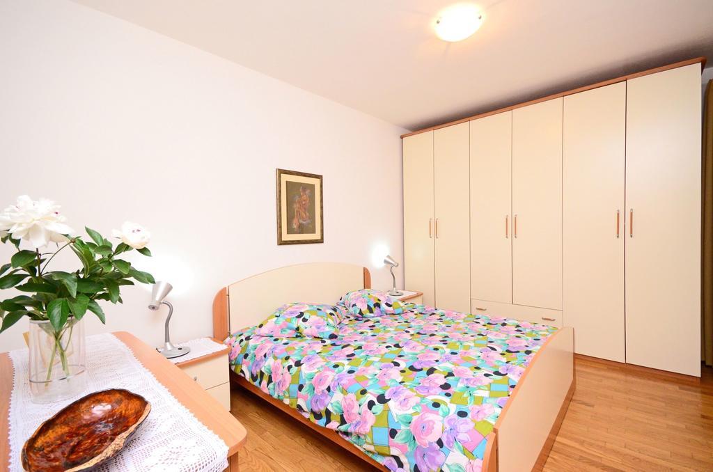 Apartments Gloria Vrsar Εξωτερικό φωτογραφία