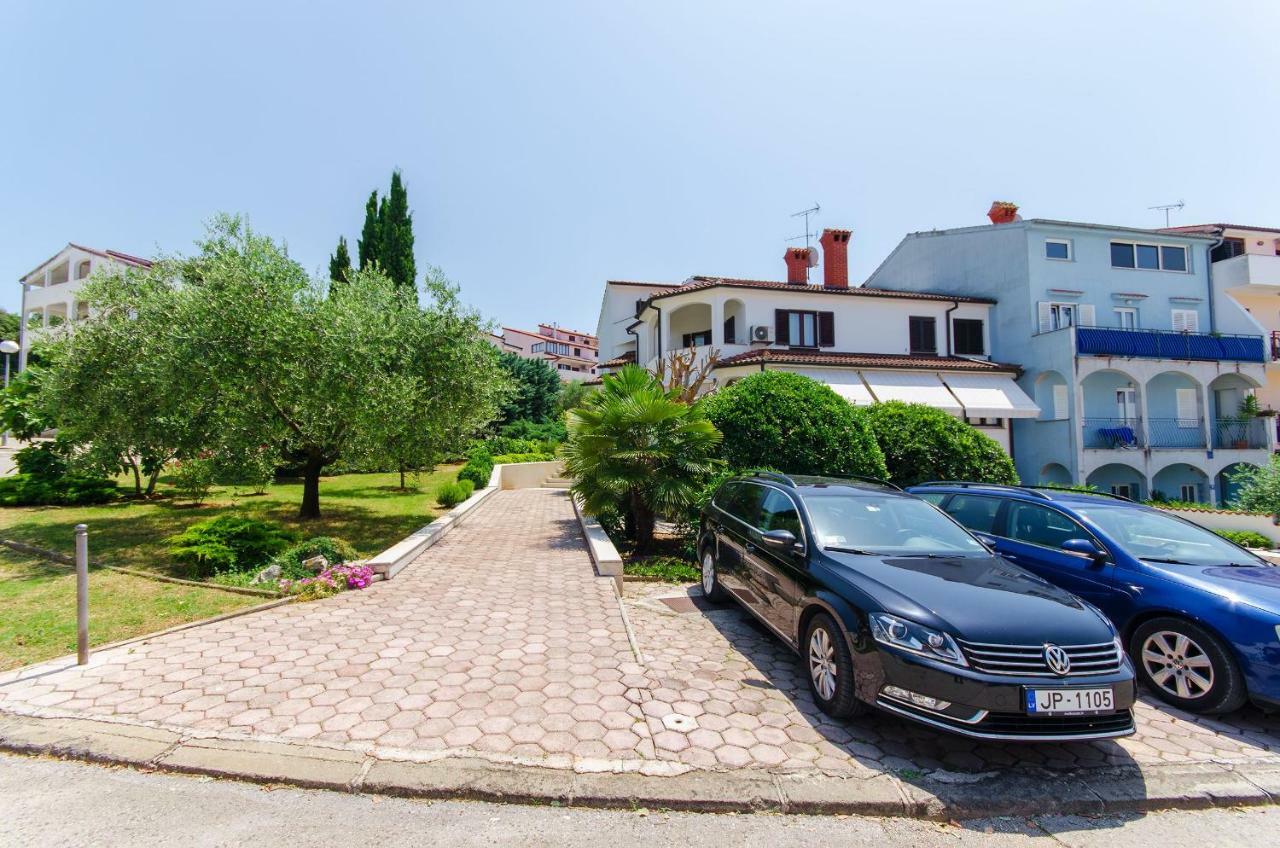 Apartments Gloria Vrsar Εξωτερικό φωτογραφία