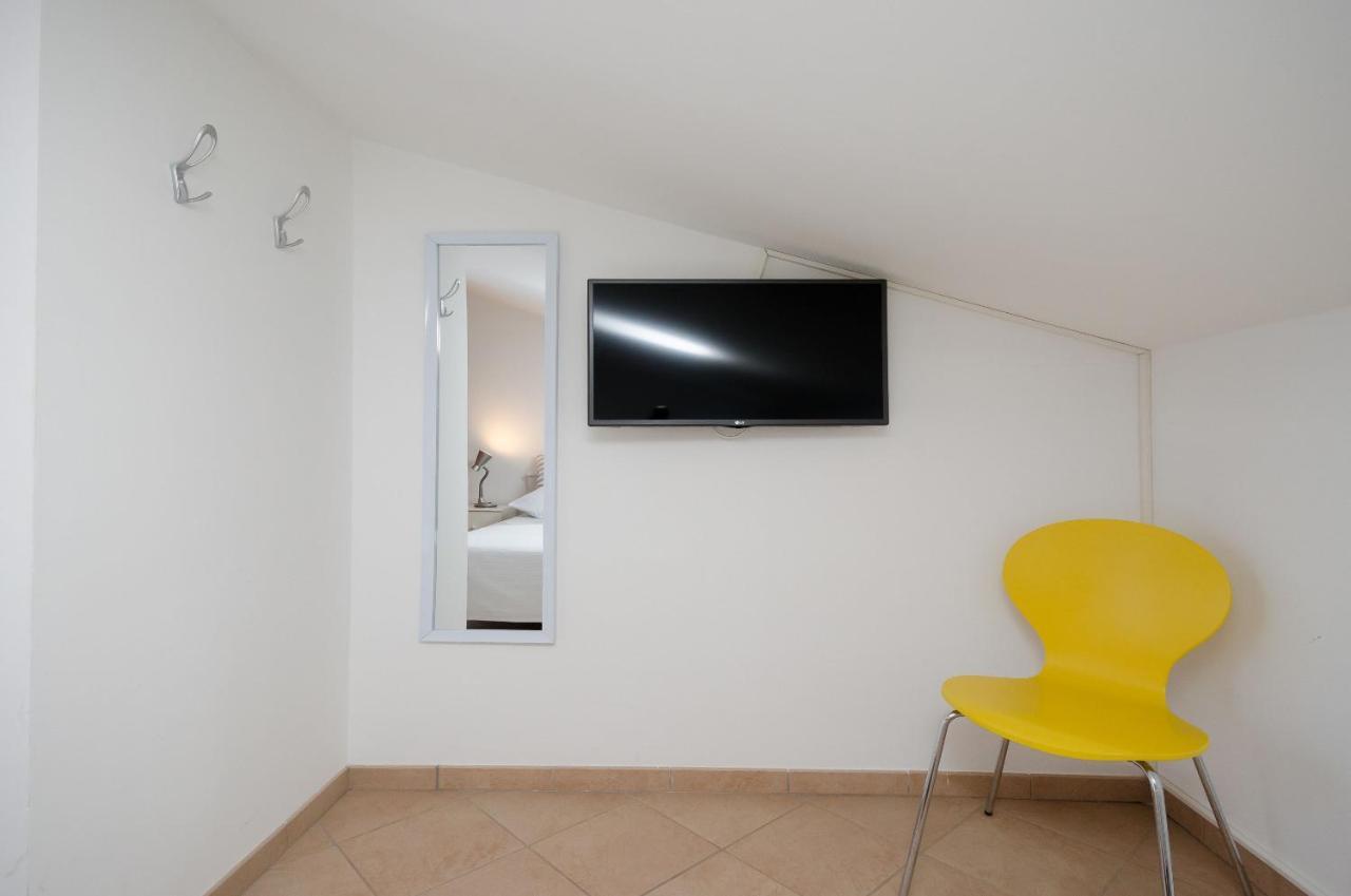 Apartments Gloria Vrsar Εξωτερικό φωτογραφία