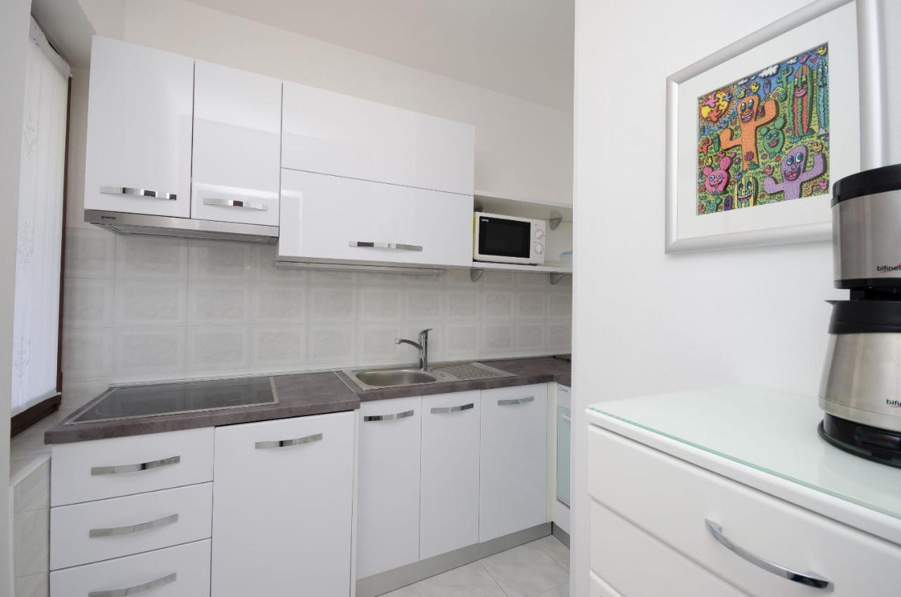 Apartments Gloria Vrsar Εξωτερικό φωτογραφία